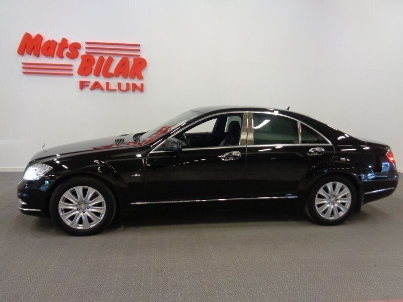 Svart Begagnad 2009 Mercedes S400 Sedan | 239 900 kr - Bild 1/4