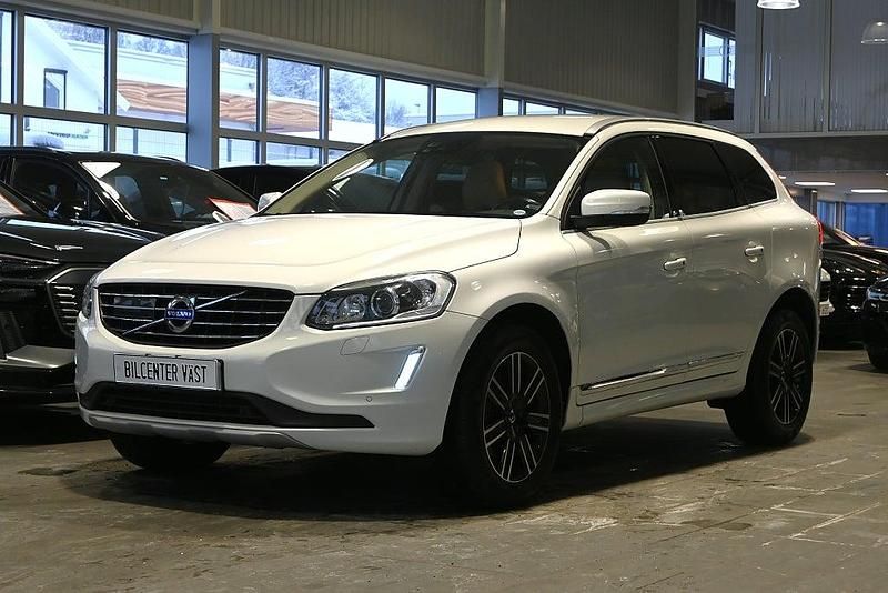 Vit Begagnad 2016 Volvo XC60 Standard SUV | 239 000 kr (Bra pris) - Bild 1/4