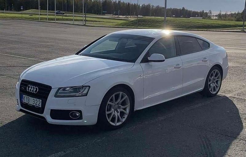 Begagnad 2011 Audi A5 Sportback Halvkombi | 85 000 kr (Lite dyr) - Bild 1/3