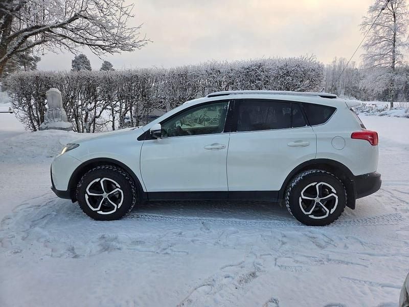 Begagnad 2014 Toyota RAV4 | 100 000 kr (Superpris) - Bild 1/4