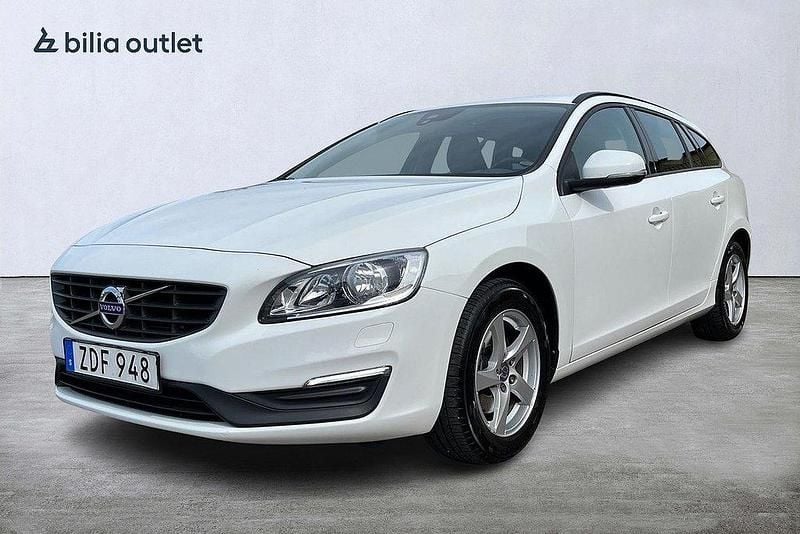 Vit Begagnad 2017 Volvo V60 Kinetic Kombi | 209 900 kr (Marknadspris) - Bild 1/3