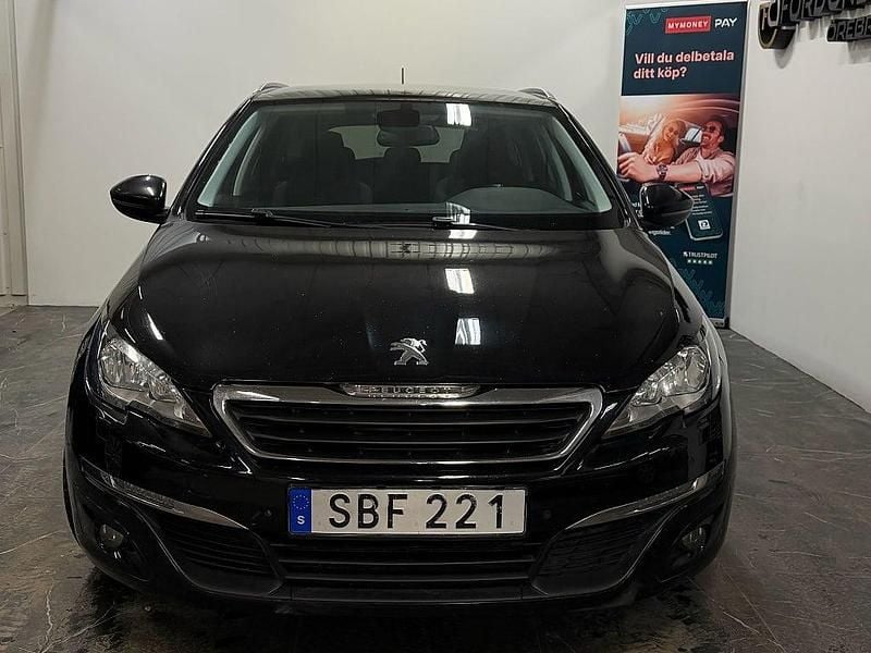 Begagnad Peugeot 308 SW 120 HK (88 kW) 2016 Svart Kombi