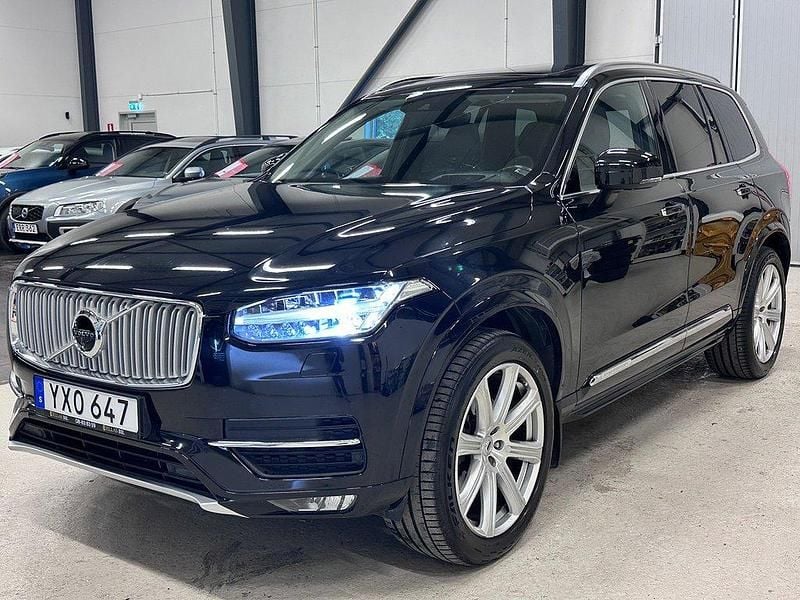 Svart Begagnad 2017 Volvo XC90 Inscription SUV | 399 900 kr (Bra pris) - Bild 1/4