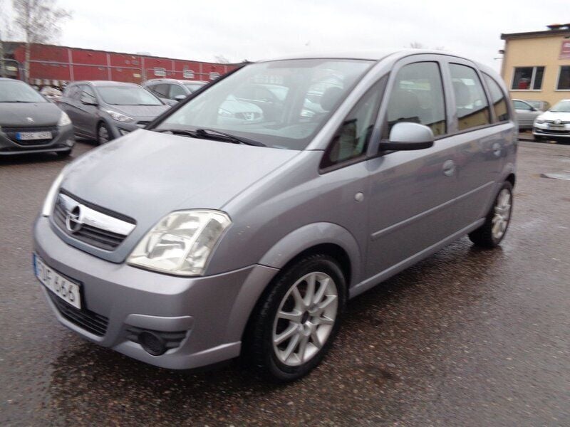Grå Begagnad 2006 Opel Meriva Minibuss | 29 900 kr (Marknadspris) - Bild 1/4