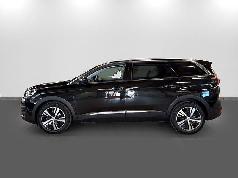 Begagnad Peugeot 5008 131 HK (96 kW) 2017 Svart SUV