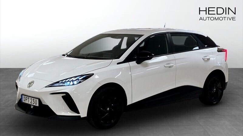Vit (white) Begagnad 2023 MG MG4 EV Halvkombi | 264 900 kr (Dyr) - Bild 1/4