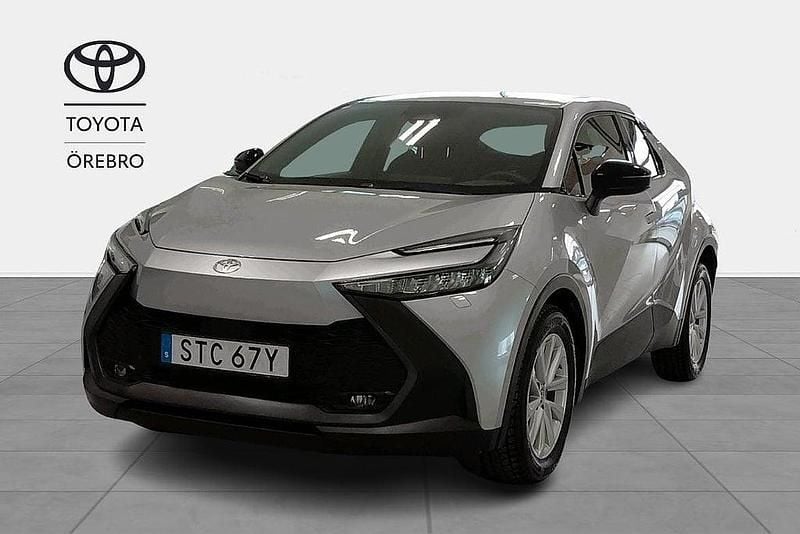 Begagnad Toyota C-HR Style 141 HK (103 kW) 2025 Silver SUV