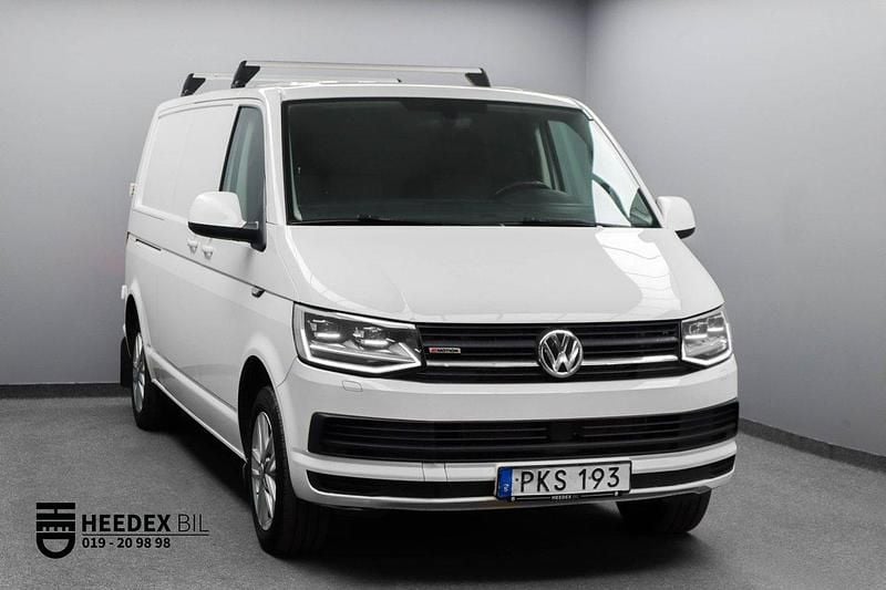 Vit (candy white) Begagnad 2017 VW T6 Van | 199 900 kr (Bra pris) - Bild 1/4