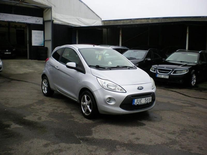 Begagnad Ford Ka Titanium 70 HK (51 kW) 2010 Grå Halvkombi