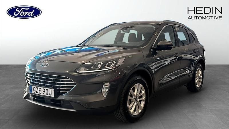 Grå (grey) Begagnad 2022 Ford Kuga Titanium SUV | 259 900 kr (Marknadspris) - Bild 1/4