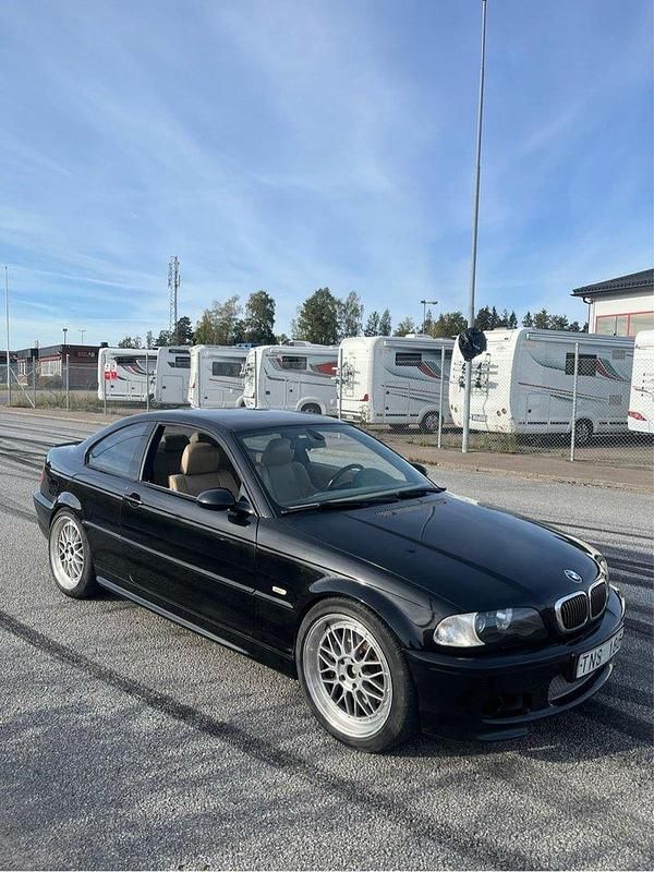Begagnad 2002 BMW 330 M Sport Sportkupé | 95 000 kr - Bild 1/4