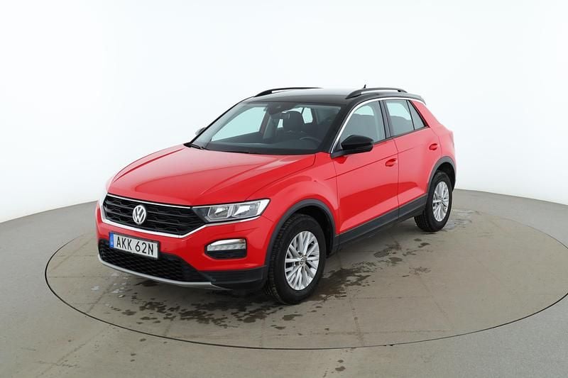 Röd Begagnad 2018 VW T-Roc Style SUV | 173 000 kr (Marknadspris) - Bild 1/4