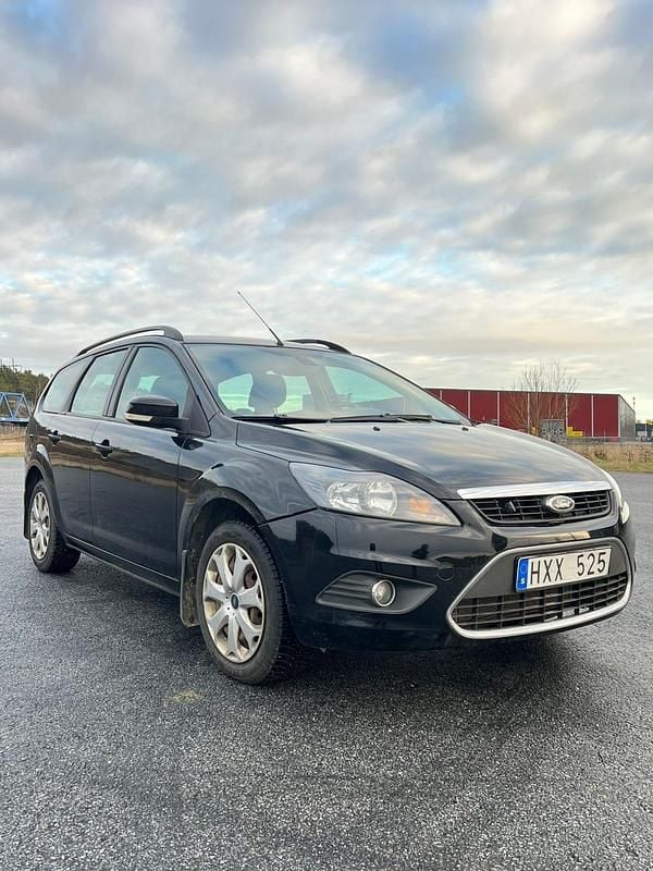 Begagnad 2010 Ford Focus Kombi | 30 000 kr (Bra pris) - Bild 1/4