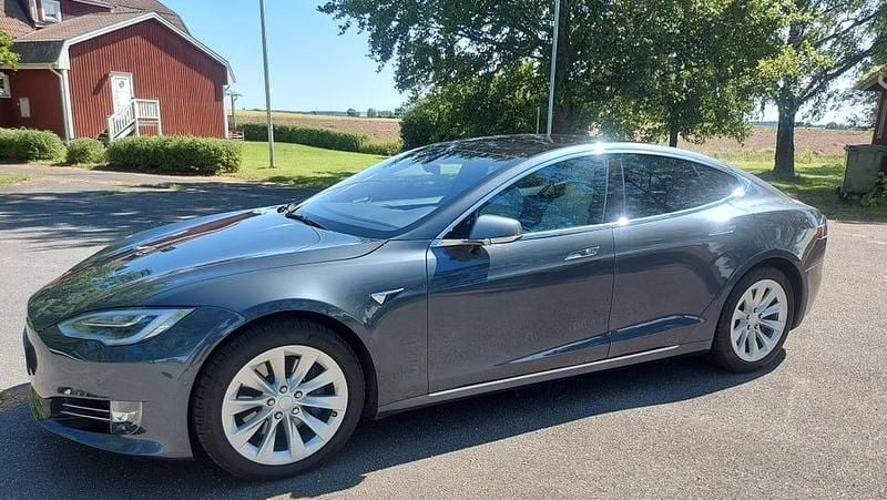 Begagnad 2020 Tesla Model S Long Range AWD Halvkombi | 369 000 kr (Dyr) - Bild 1/4