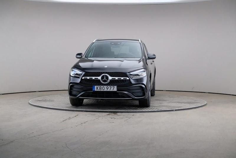 Begagnad Mercedes GLA250 AMG 218 HK (160 kW) 2023 Kosmossvart (metallic) SUV