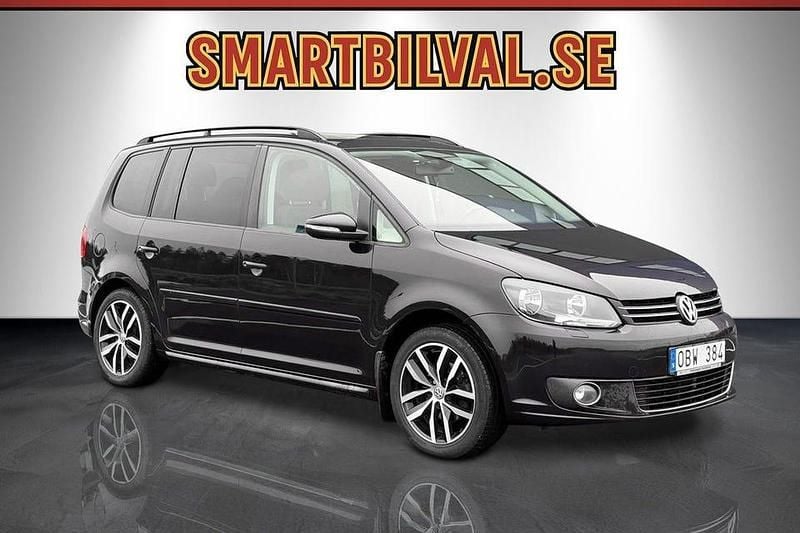 Svart Begagnad 2013 VW Touran Minibuss | 89 900 kr (Lite dyr) - Bild 1/4
