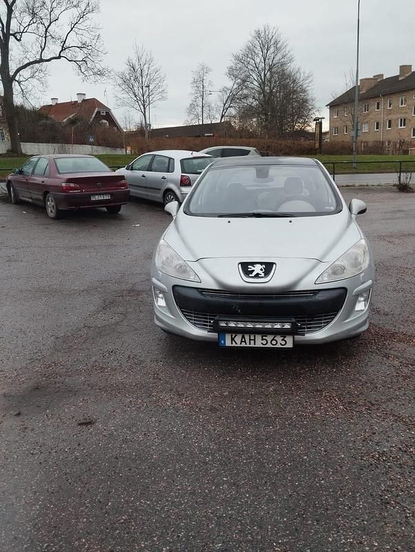 Begagnad Peugeot 308 109 HK (80 kW) 2009 Halvkombi