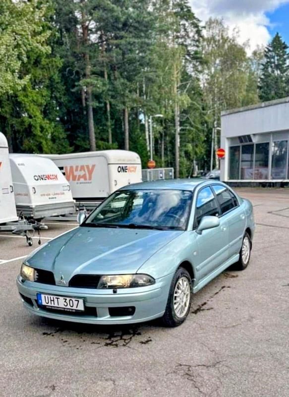 Begagnad 2003 Mitsubishi Carisma Halvkombi | 12 500 kr - Bild 1/3
