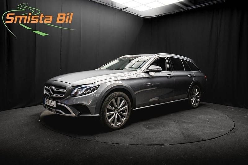 Grå Begagnad 2019 Mercedes E220 Kombi | 304 900 kr (Marknadspris) - Bild 1/3