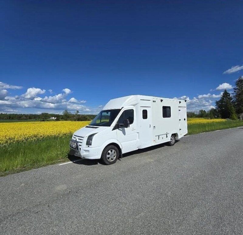 Vit Begagnad 2008 VW Crafter Van | 250 000 kr - Bild 1/4