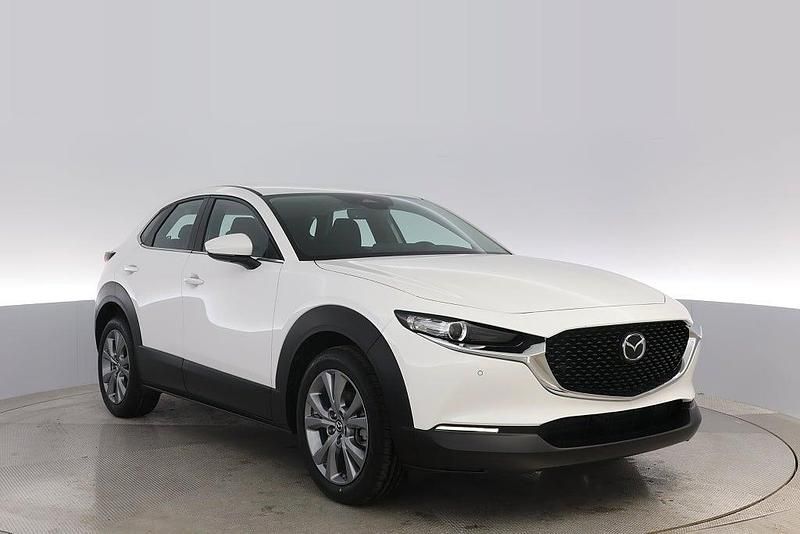 Vit Ny 2025 Mazda CX-30 Center-Line SUV | 379 000 kr - Bild 1/4