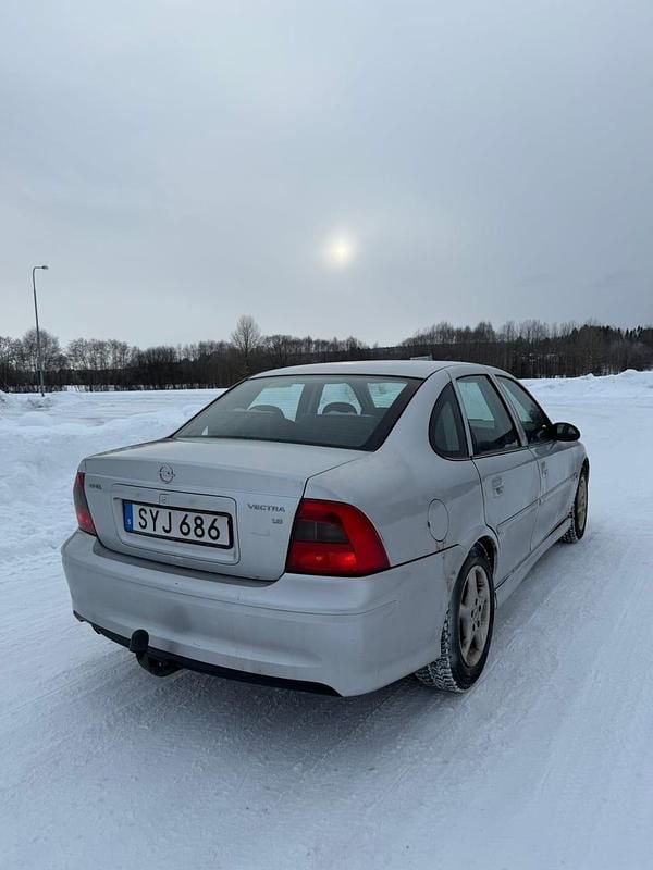 Begagnad Opel Vectra 125 HK (91 kW) 2001 Sedan