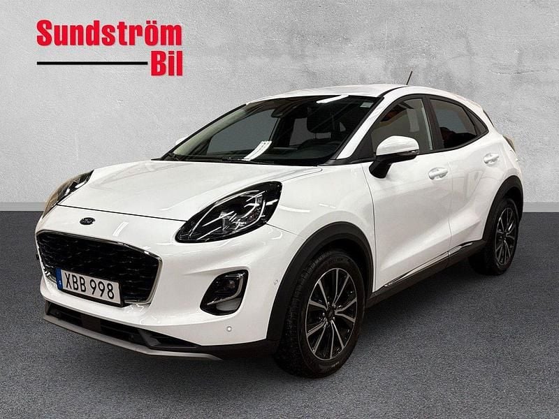Vit Begagnad 2022 Ford Puma Gen-E SUV | 159 900 kr (Bra pris) - Bild 1/3