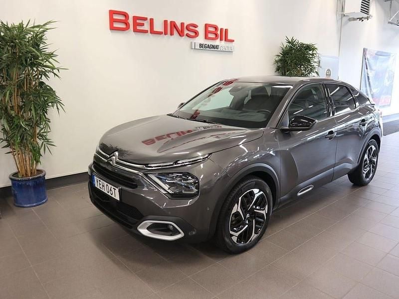 Grå Begagnad 2024 Citroën C4 Shine Halvkombi | 239 500 kr (Marknadspris) - Bild 1/4