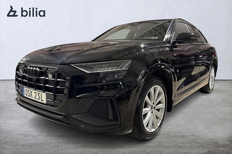 Svart Begagnad 2022 Audi Q8 S-Line SUV | 549 000 kr (Marknadspris) - Bild 1/4