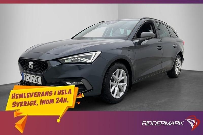 Grå Begagnad 2021 Seat Leon ST FR Kombi | 254 900 kr (Lite dyr) - Bild 1/3