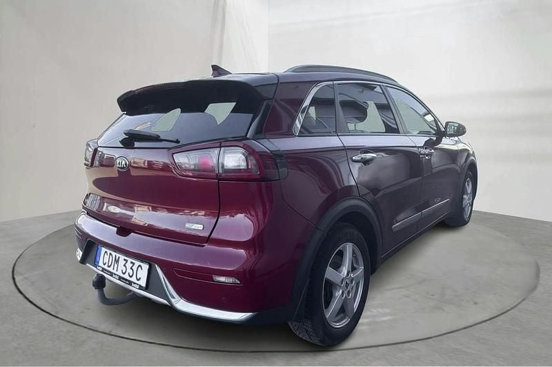 Begagnad Kia Niro Advance 141 HK (103 kW) 2019 Röd SUV