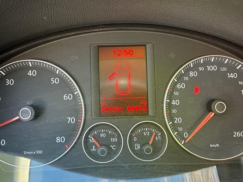 Begagnad VW Golf VI 102 HK (75 kW) 2009 Halvkombi