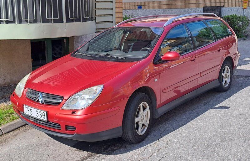 Röd Begagnad 2002 Citroën C5 Kombi | 13 500 kr (Dyr) - Bild 1/4