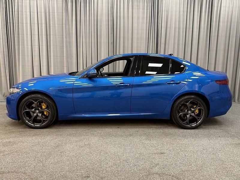 Begagnad Alfa Romeo Giulia Veloce 280 HK (205 kW) 2019 Blå Sedan