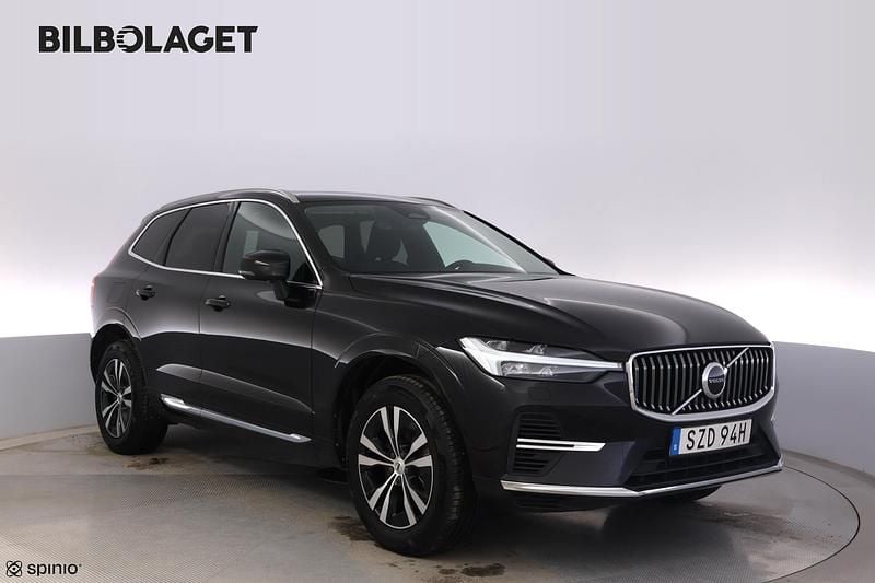Begagnad Volvo XC60 Core 350 HK (257 kW) 2022 Svart SUV