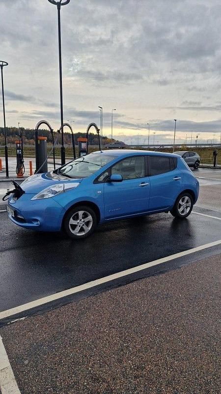 Begagnad 2012 Nissan Leaf Halvkombi | 55 000 kr (Marknadspris) - Bild 1/4
