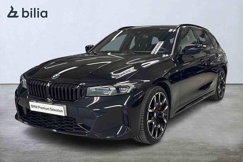 Svart Begagnad 2025 BMW 320 Kombi | 499 900 kr - Bild 1/1