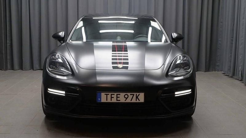 Begagnad Porsche Panamera Turbo 549 HK (403 kW) 2018 Svart Sedan