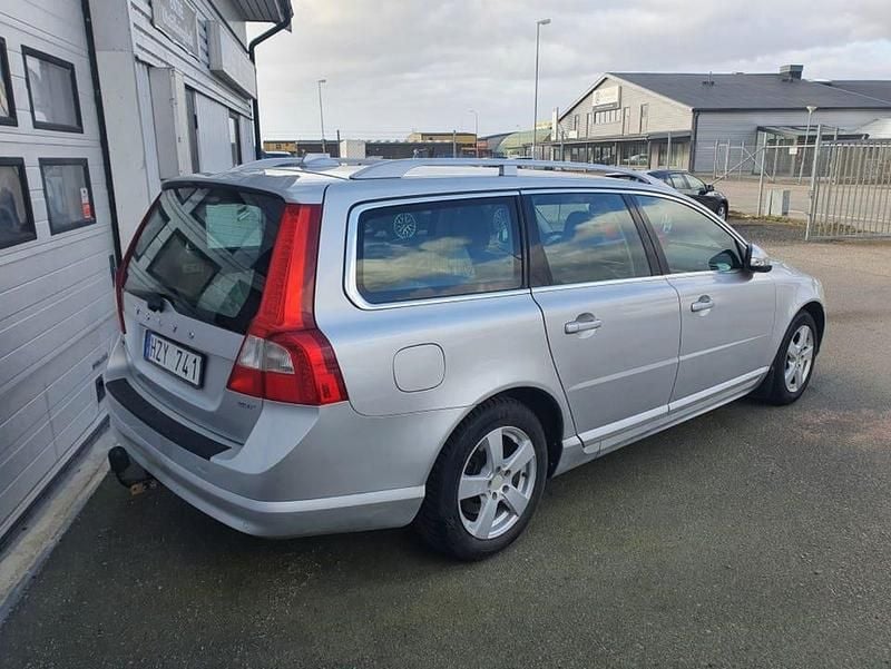 Begagnad Volvo V70 145 HK (106 kW) 2009 Kombi