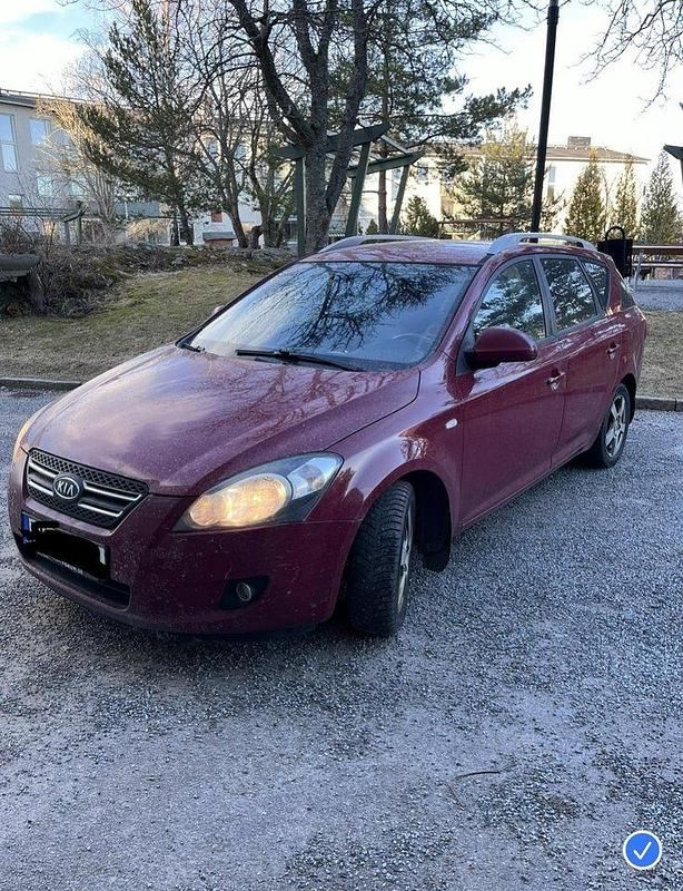 Röd Begagnad 2008 Kia Ceed Sportswagon 4 Kombi | 31 999 kr - Bild 1/2