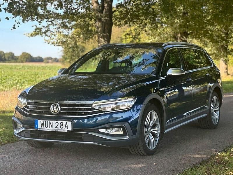 Begagnad VW Passat Alltrack 190 HK (139 kW) 2019 Blå Kombi
