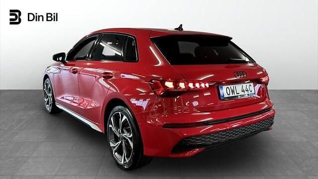 Begagnad Audi A3 Advanced Plus 150 HK (110 kW) 2025 Progressivröd metallic