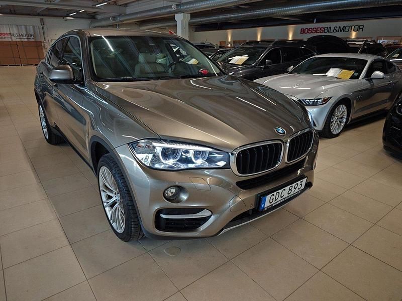 Brun Begagnad 2017 BMW X6 SUV | 459 000 kr (Dyr) - Bild 1/4