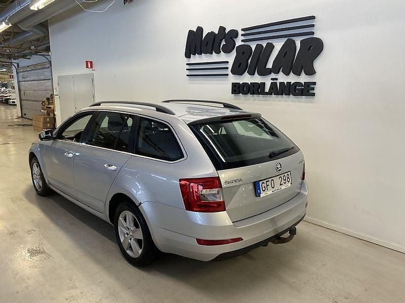 Begagnad Skoda Octavia 150 HK (110 kW) 2013 Silver Kombi