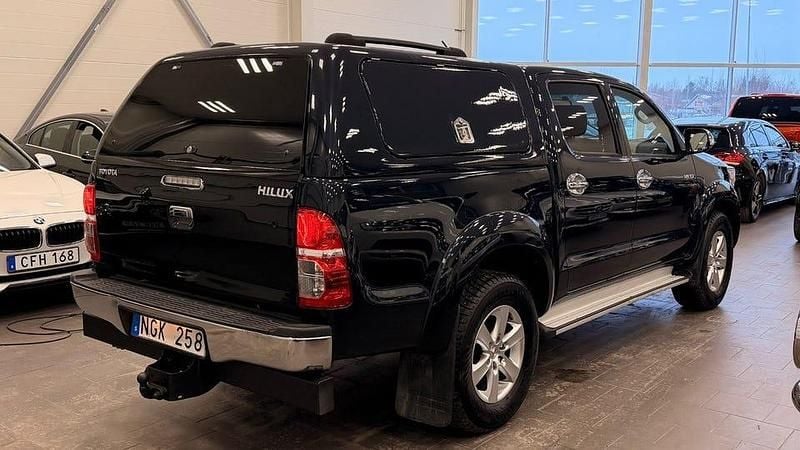 Begagnad Toyota HiLux 171 HK (125 kW) 2013 Metallic lack Pickup