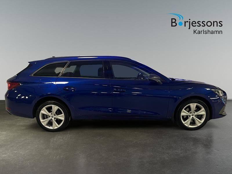 Begagnad Seat Leon FR 150 HK (110 kW) 2021 Blå Kombi