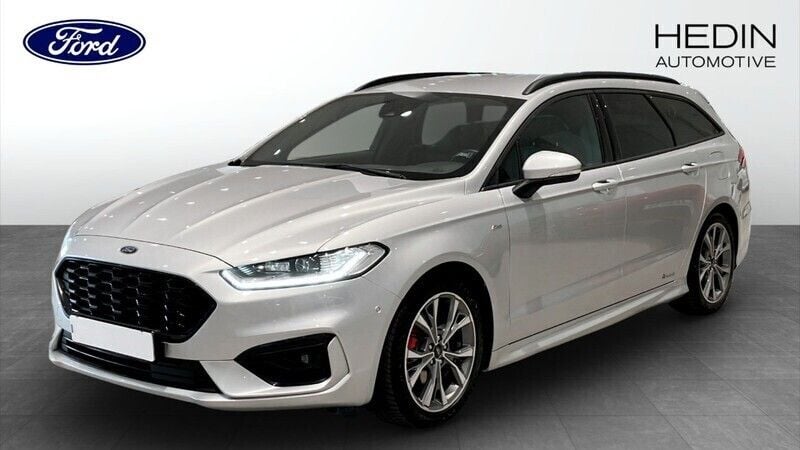 Grå (silver) Begagnad 2021 Ford Mondeo ST-Line Kombi | 279 900 kr (Dyr) - Bild 1/4