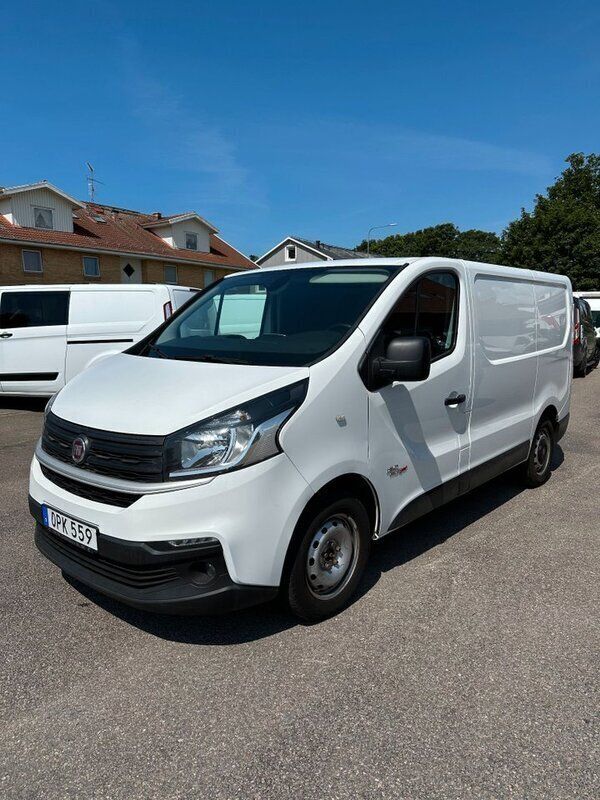 Vit Begagnad 2016 Fiat Talento Van | 109 000 kr (Lite dyr) - Bild 1/4