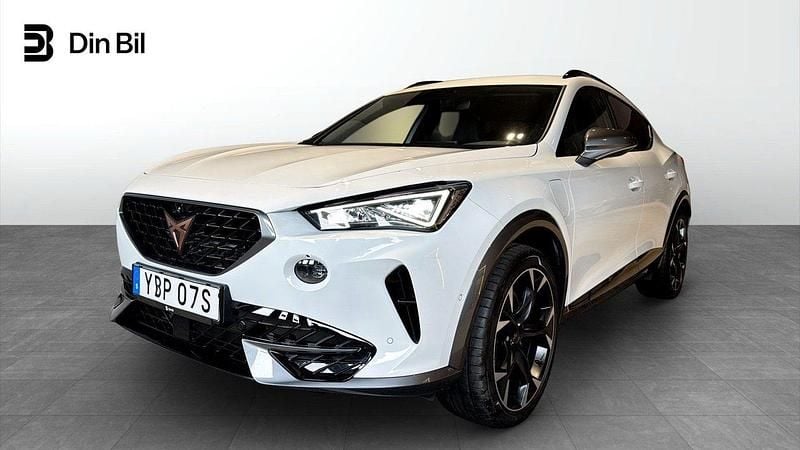Vit Begagnad 2023 Cupra Formentor VZ SUV | 296 900 kr (Marknadspris) - Bild 1/4
