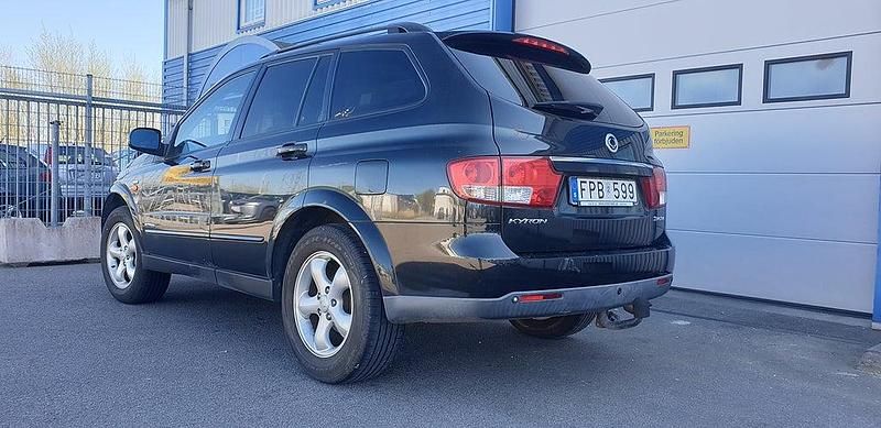 Begagnad Ssangyong (KGM) Kyron 165 HK (121 kW) 2007 Svart SUV